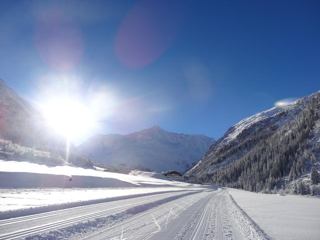 Hotel Gundolf Sankt Leonhard im Pitztal Exteriör bild
