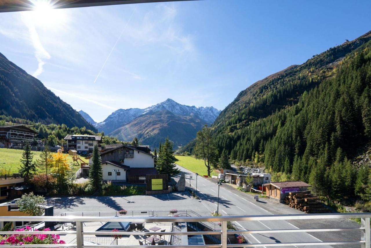 Hotel Gundolf Sankt Leonhard im Pitztal Exteriör bild
