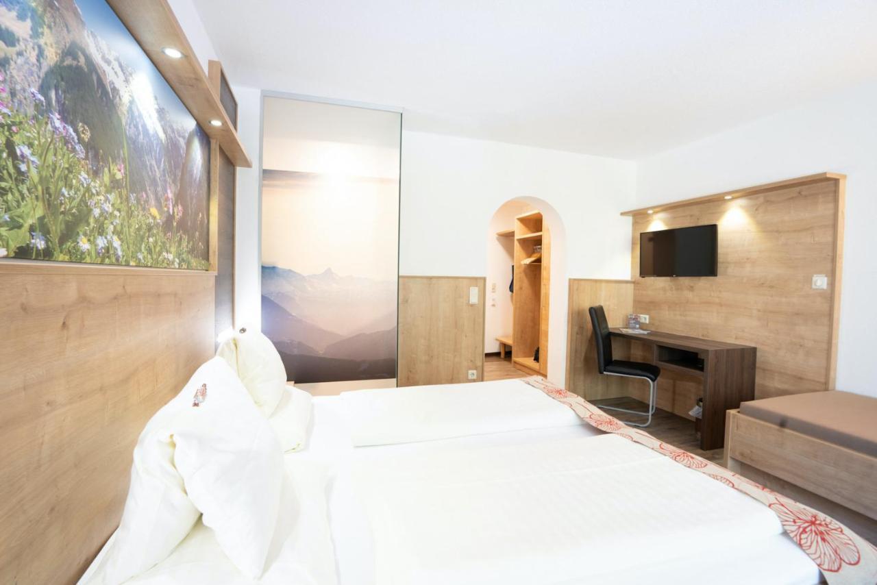 Hotel Gundolf Sankt Leonhard im Pitztal Exteriör bild