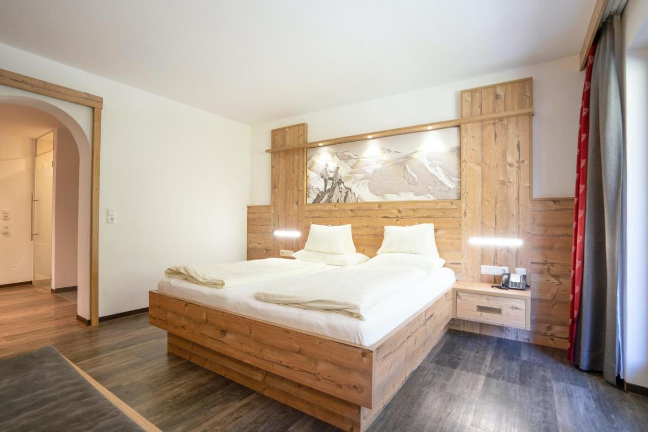 Hotel Gundolf Sankt Leonhard im Pitztal Exteriör bild