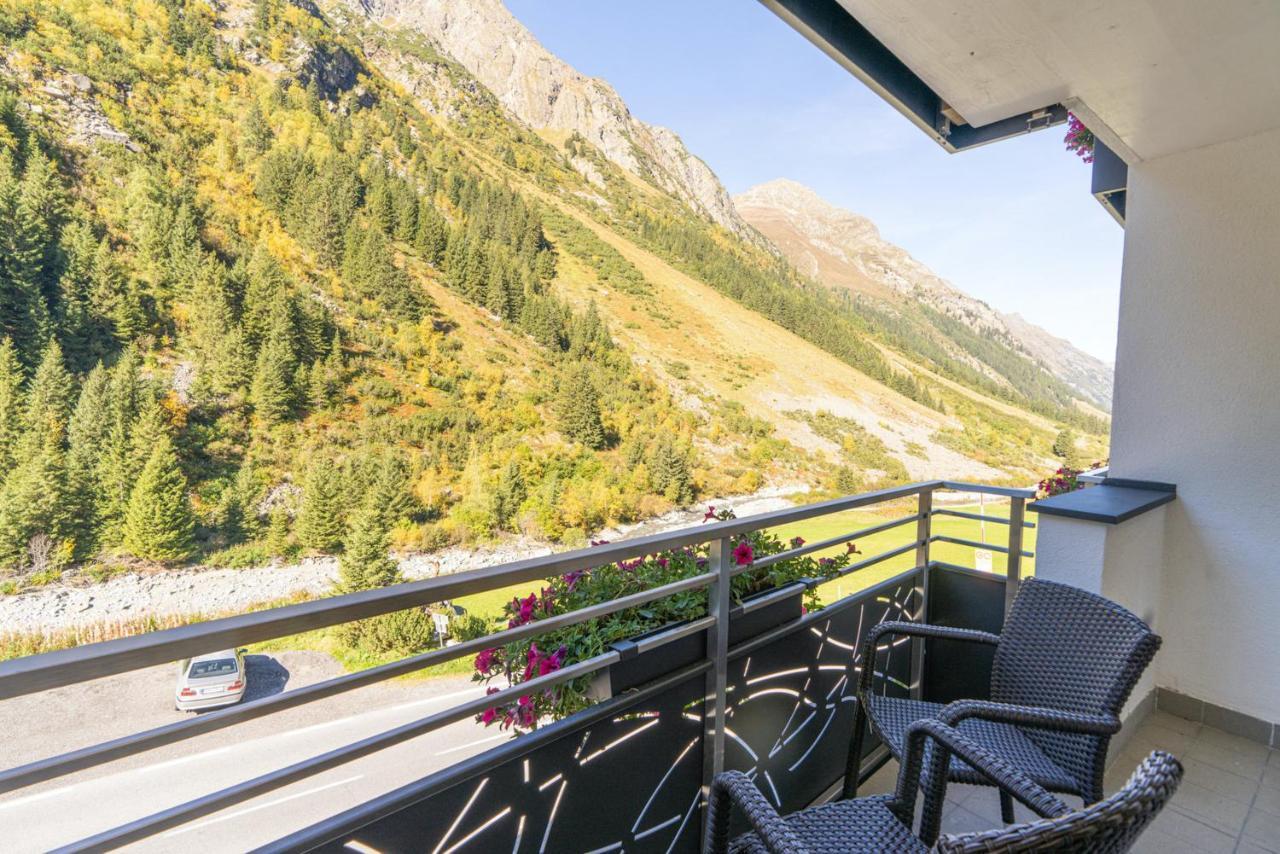 Hotel Gundolf Sankt Leonhard im Pitztal Exteriör bild