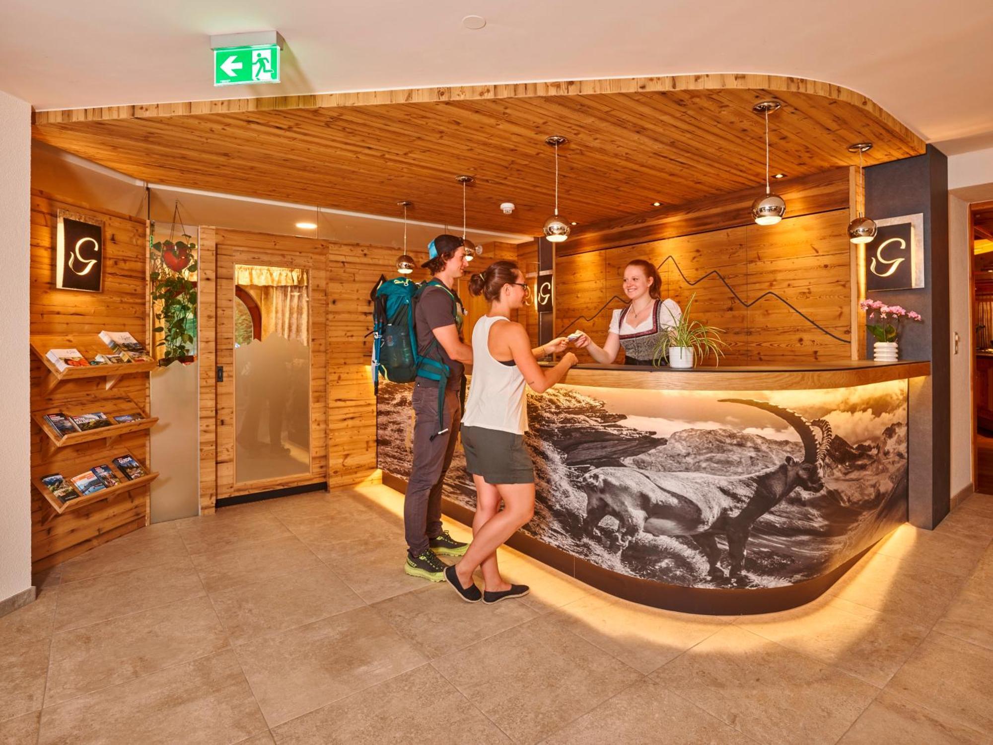 Hotel Gundolf Sankt Leonhard im Pitztal Exteriör bild