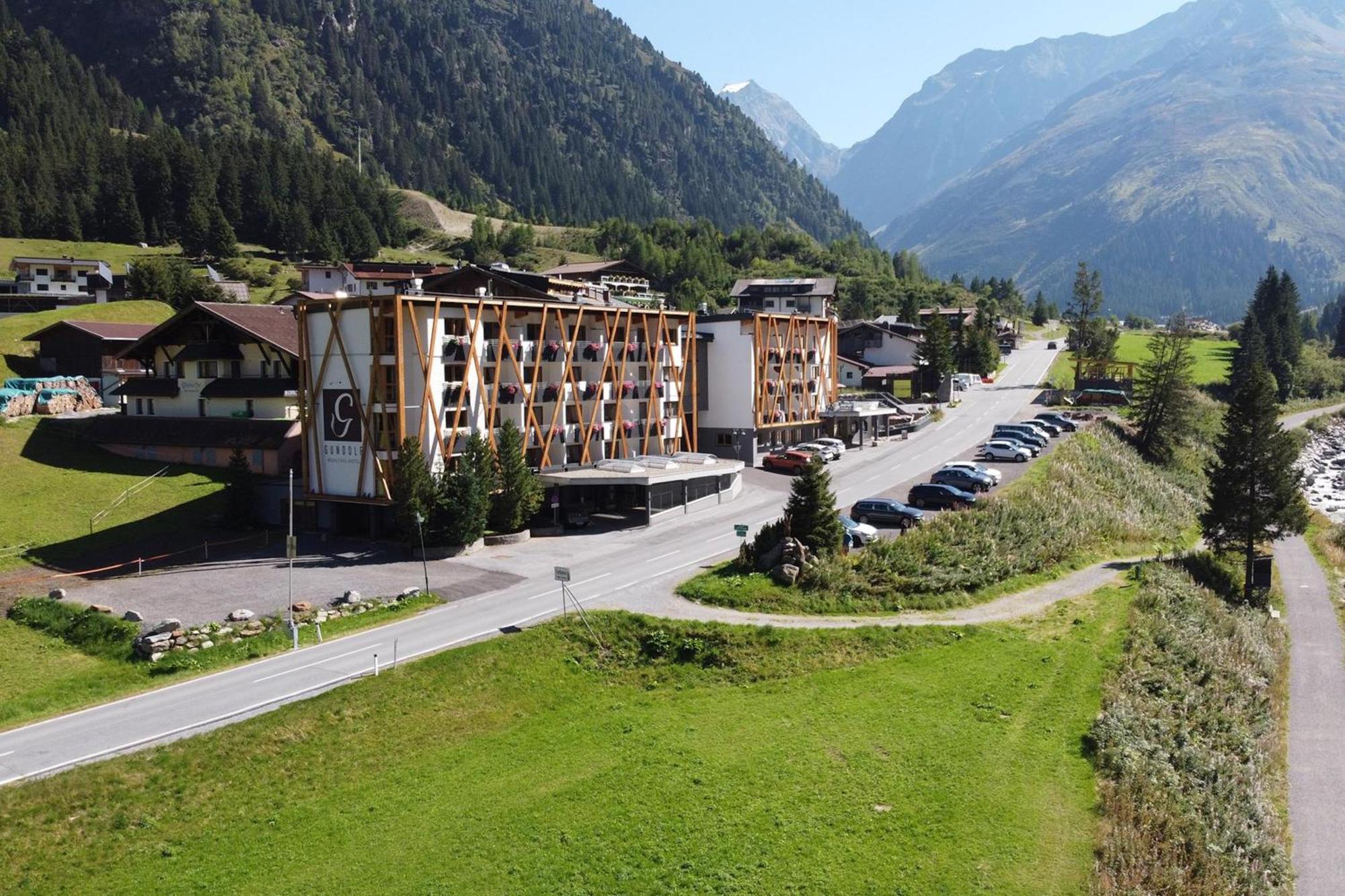 Hotel Gundolf Sankt Leonhard im Pitztal Exteriör bild