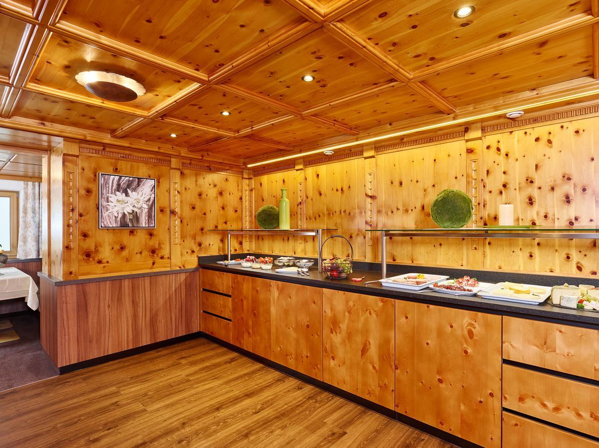Hotel Gundolf Sankt Leonhard im Pitztal Exteriör bild