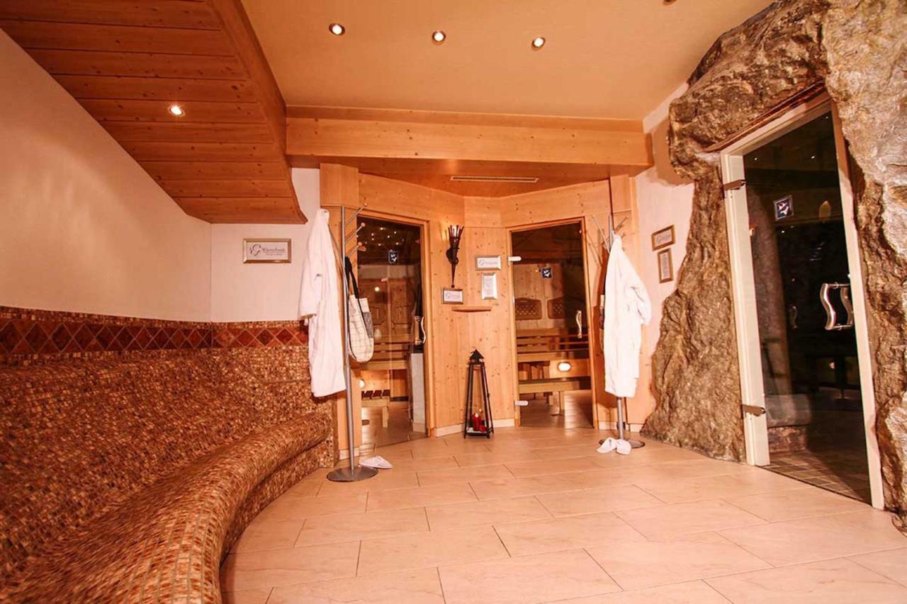 Hotel Gundolf Sankt Leonhard im Pitztal Exteriör bild
